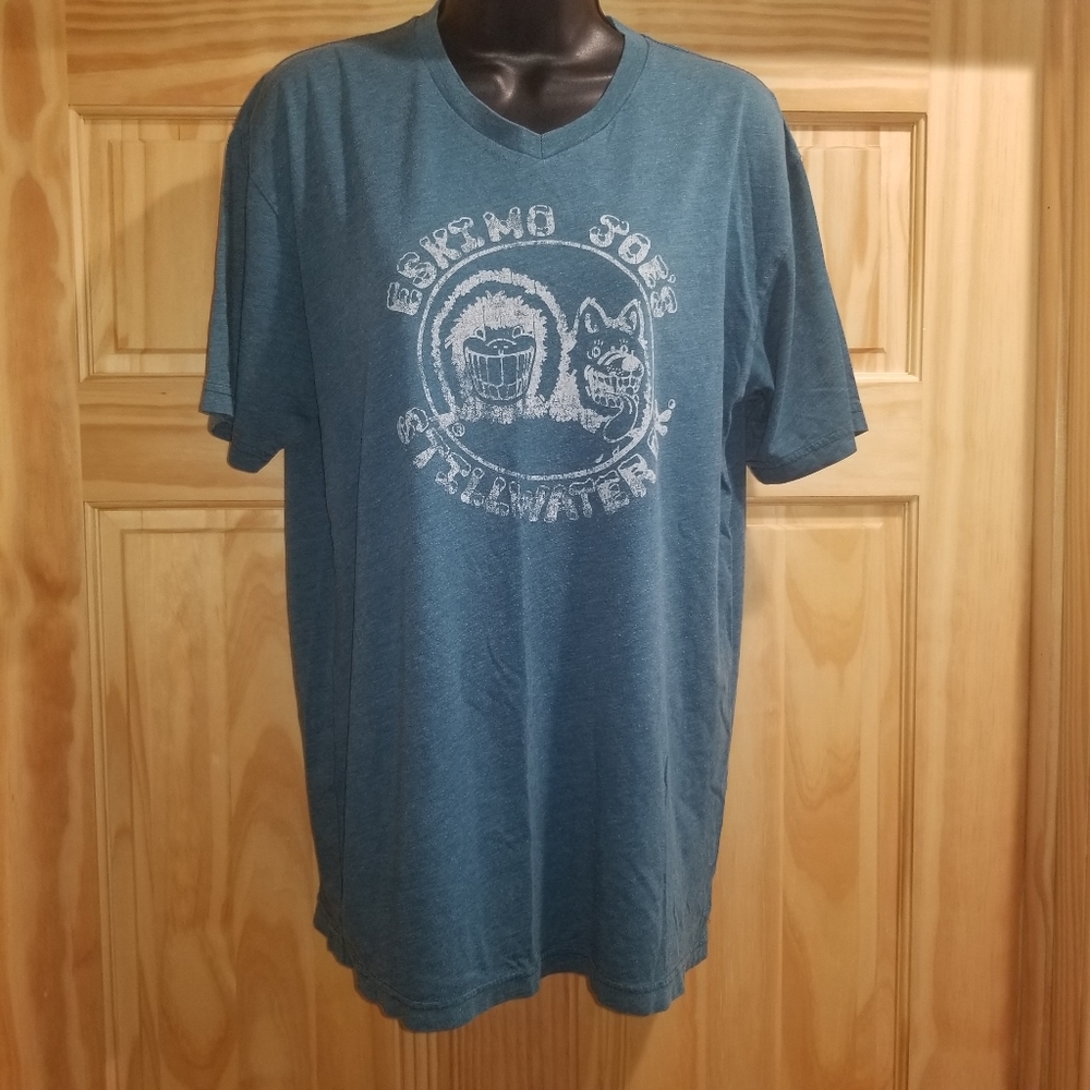 Vintage Eskimo Joe's Tshirt M Blue and White